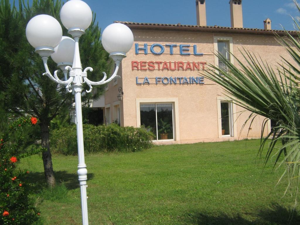 Hotel La Fontaine Vidauban Exterior foto